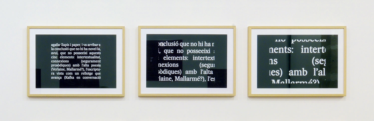 Antoni Muntadas - Close up - Triptico "El País" (17 août 2009), 2009