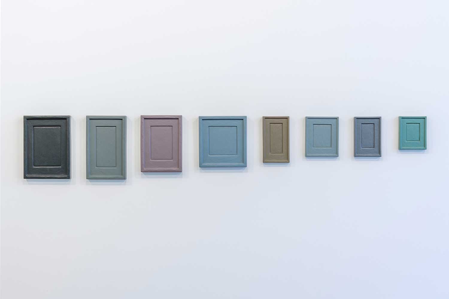 8 Plaster Surrogates + 8 Repainted Plaster Surrogates, 2016 - Vue suppl&eacute;mentaire